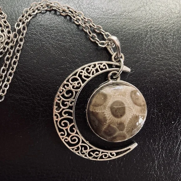 Petoskey Stone Necklace - Picture 12 of 13